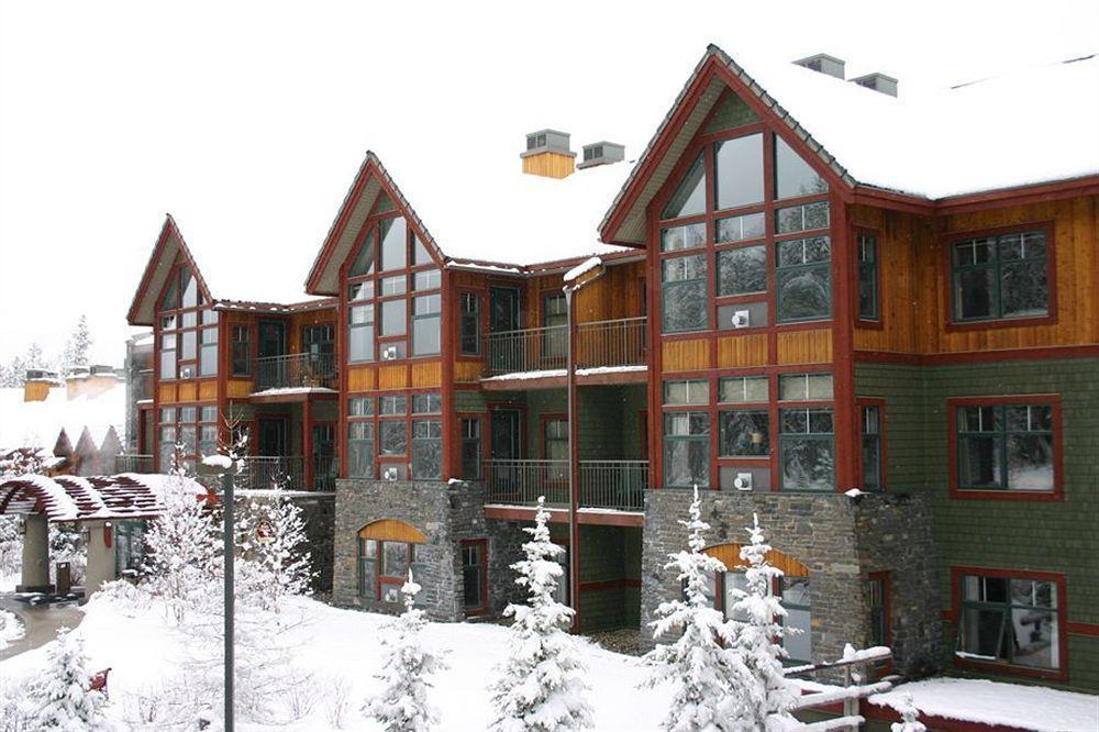 Platinum Suites Resort - Vacation Rentals Канмор Экстерьер фото