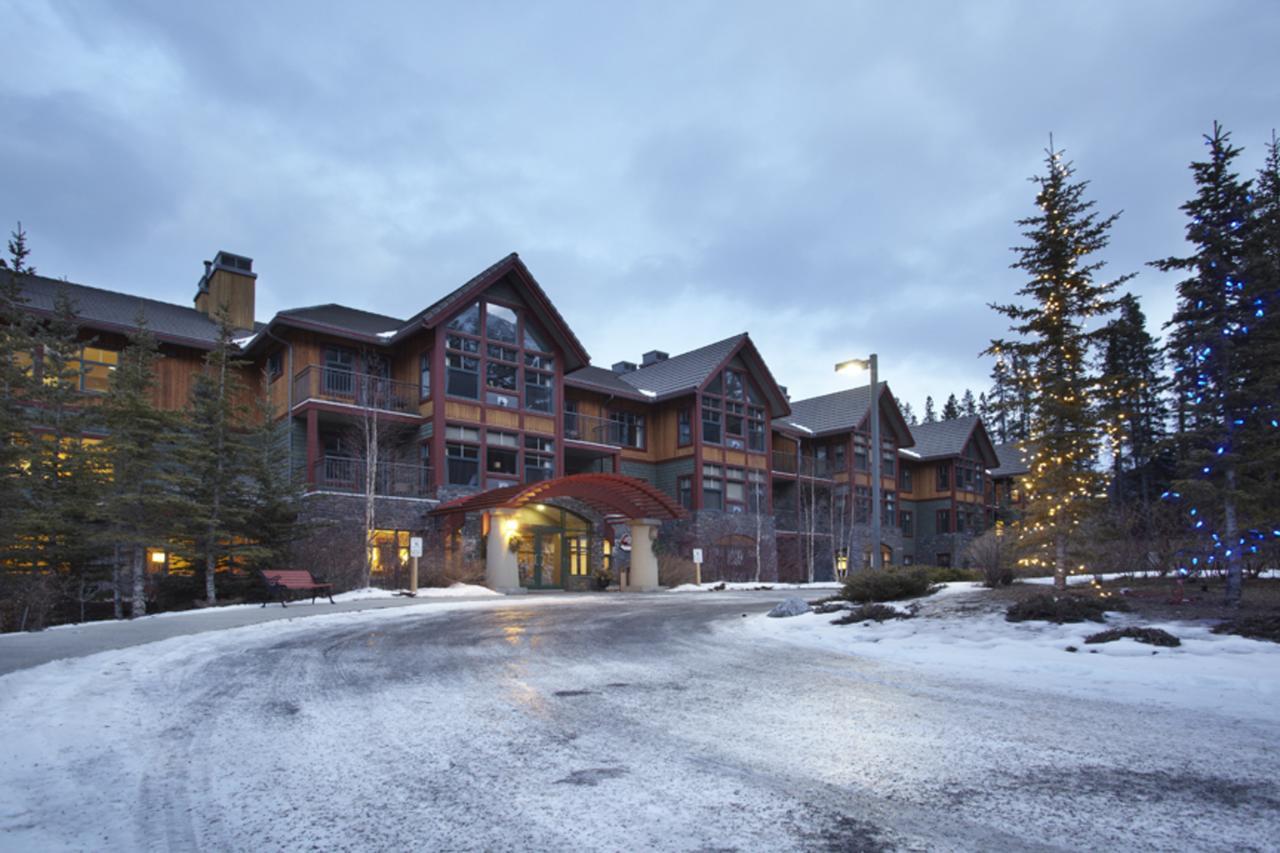 Platinum Suites Resort - Vacation Rentals Канмор Экстерьер фото