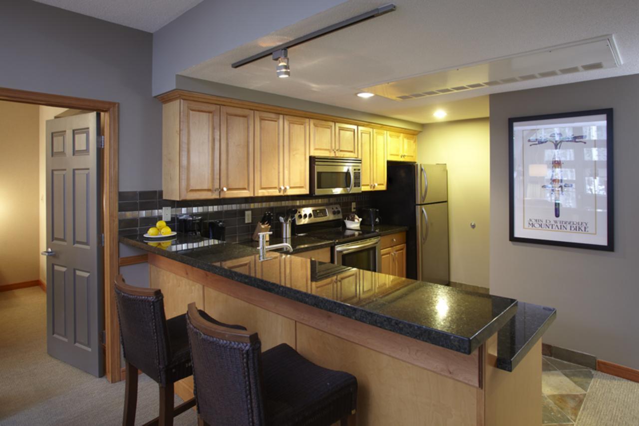 Platinum Suites Resort - Vacation Rentals Канмор Экстерьер фото